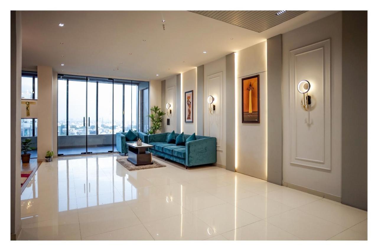 Hotel The Parker Inn By Kbnt Group Surat Eksteriør billede