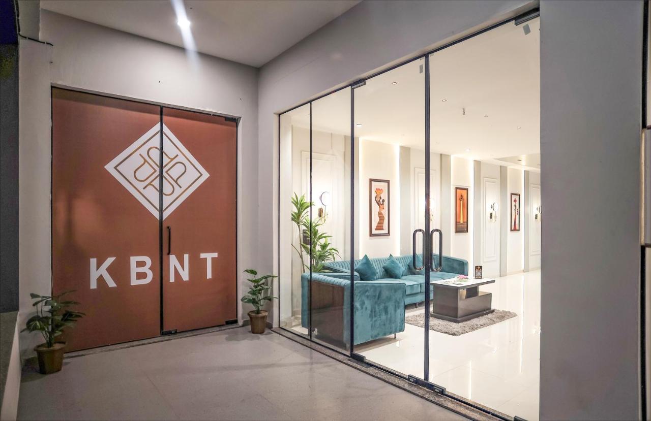 Hotel The Parker Inn By Kbnt Group Surat Eksteriør billede